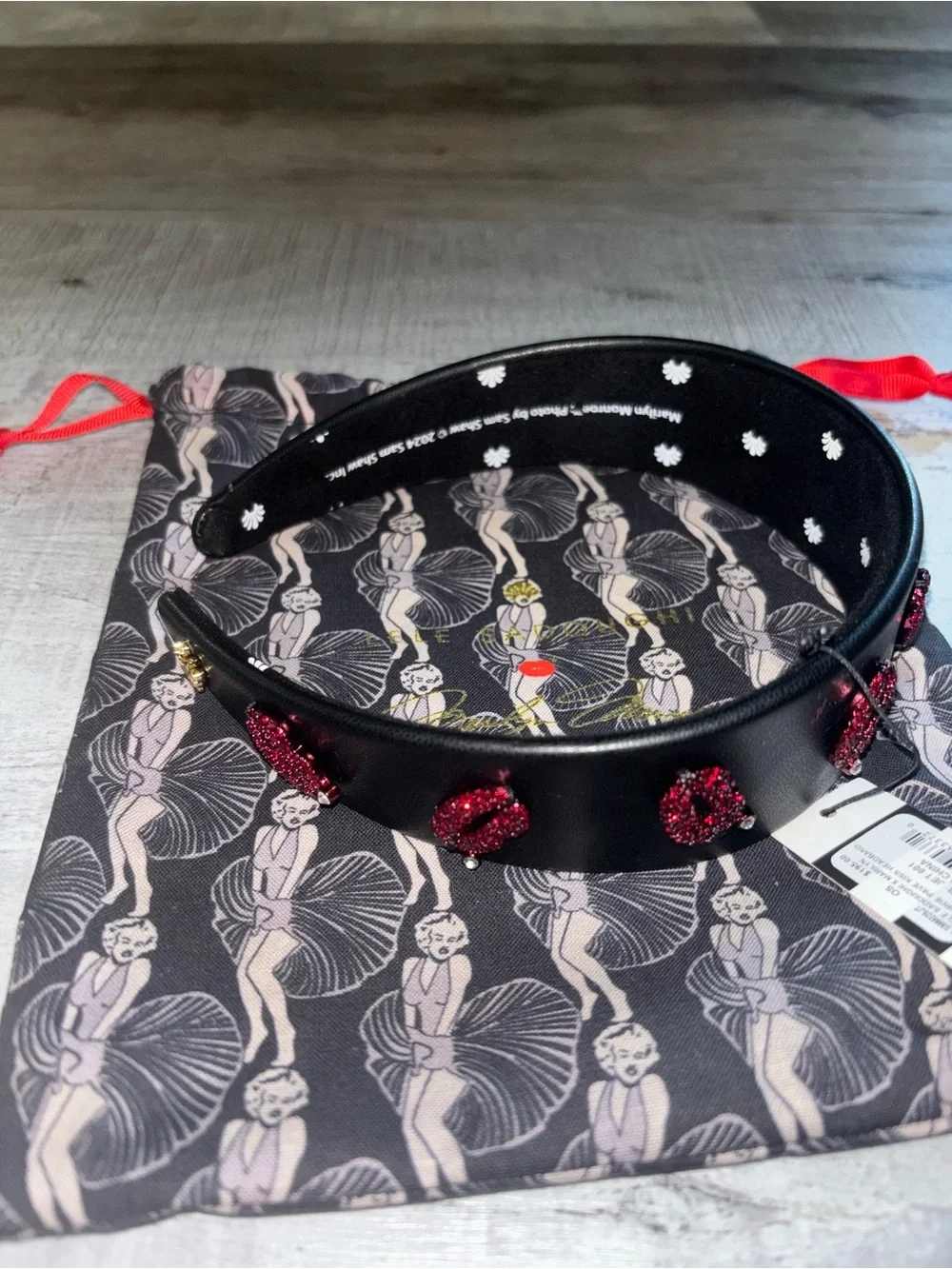 💋NEW Lele Sadoughi X Marilyn Monroe Black Padded Red Lips Headband